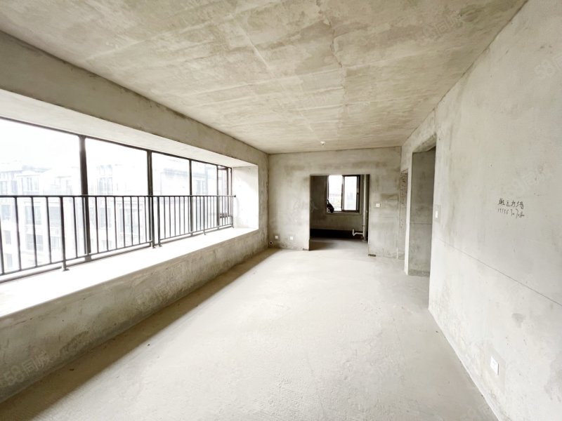 【10图】祥生金麟1927 毛坯三房二厅一卫一室一厅里,金麟1927-芜湖58