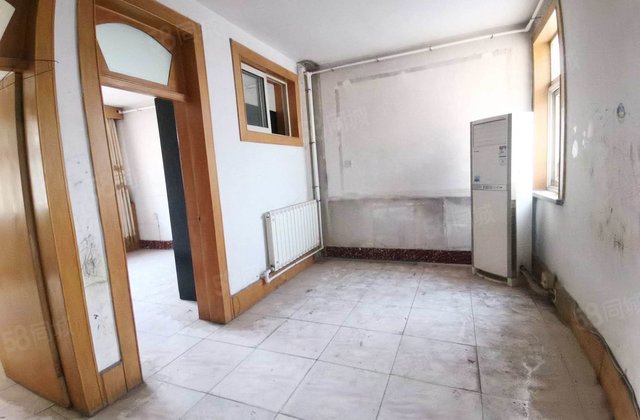 文轩老校，两室，好楼层，看房方便