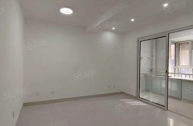 文轩   一中   外国语   新东方龙湾带储藏室