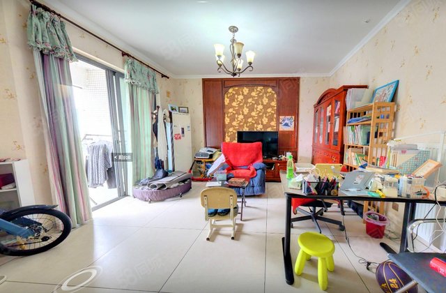 英郡(一期)3室2厅119.81㎡185万二手房图片