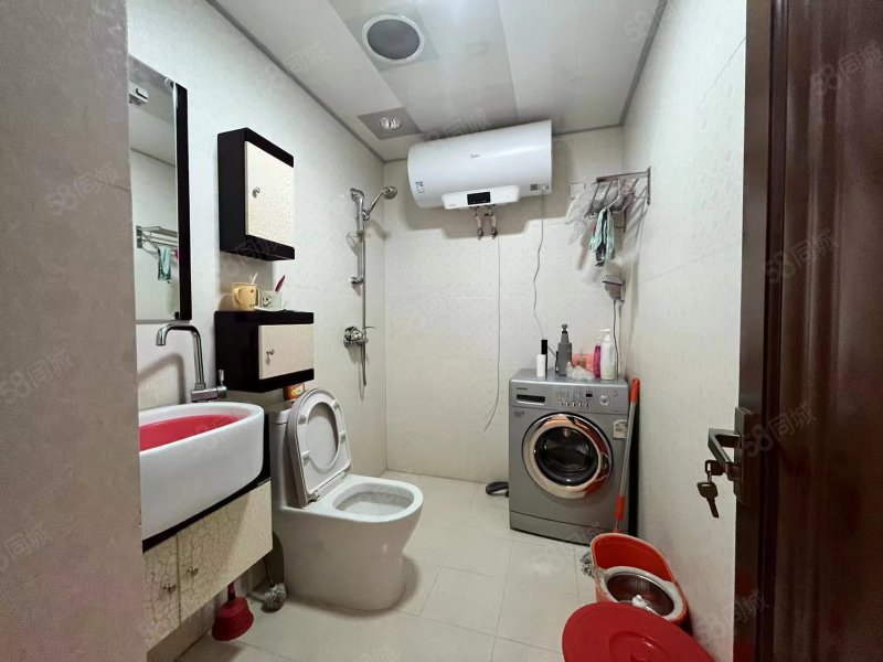 盟科视界3室2厅2卫190㎡东西195万