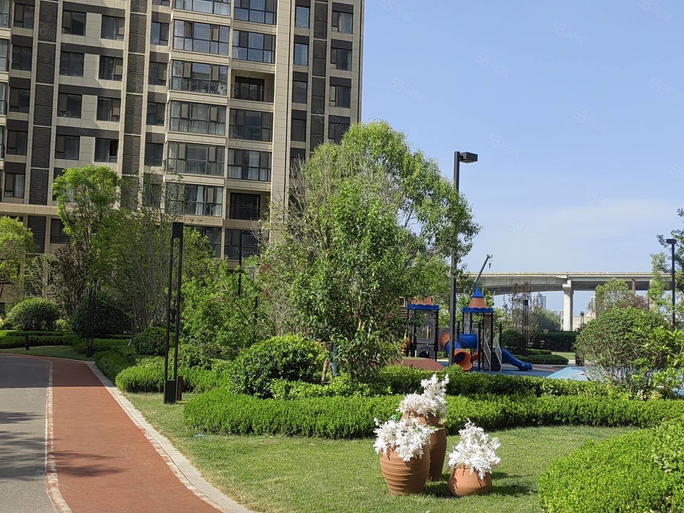 精装四室未住过 满三满二 诚心出售,保利林语溪-西安58同城