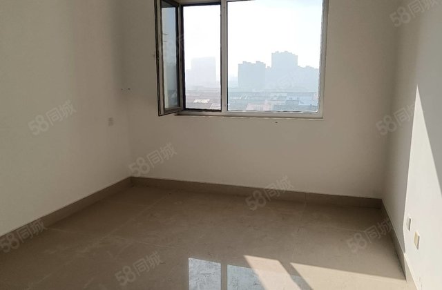 2022年 电梯新房未住 边户王卷帽124平3室2厅2卫