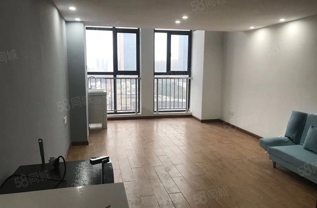 余姚市中心银泰城公寓,两用每月4000出租中,总价低