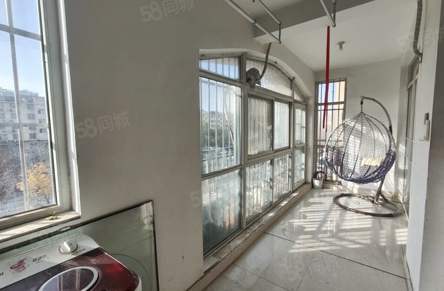 地暖房，单价6千加，欧景丽都3室朝阳，双阳台