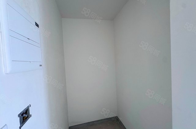 中铁建青岛WELL健康城3室2厅150㎡149万二手房图片
