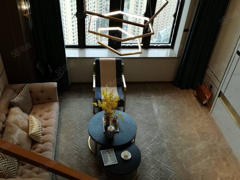 南虹loft公寓 60平 4米4层高 周边设施齐全