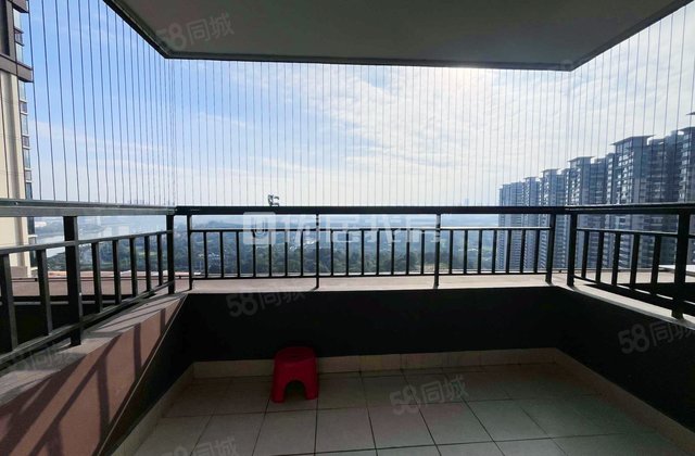 保利领秀前城翎峯台4室2厅102.7㎡120万二手房图片