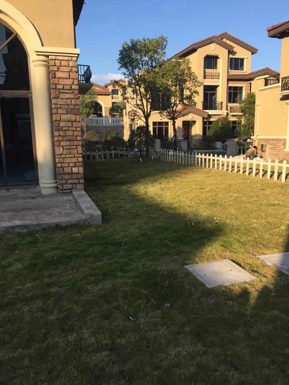 武夷山碧桂园6室1厅3卫360㎡北320万