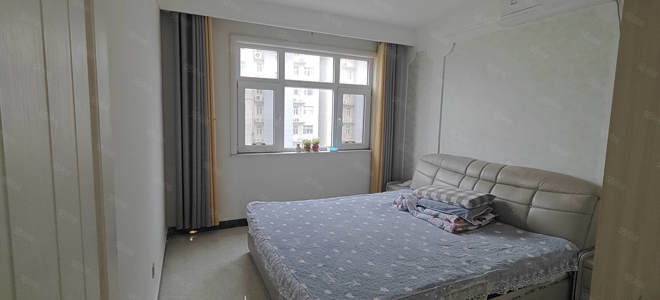 金立文苑3室2厅1卫123㎡南北118万