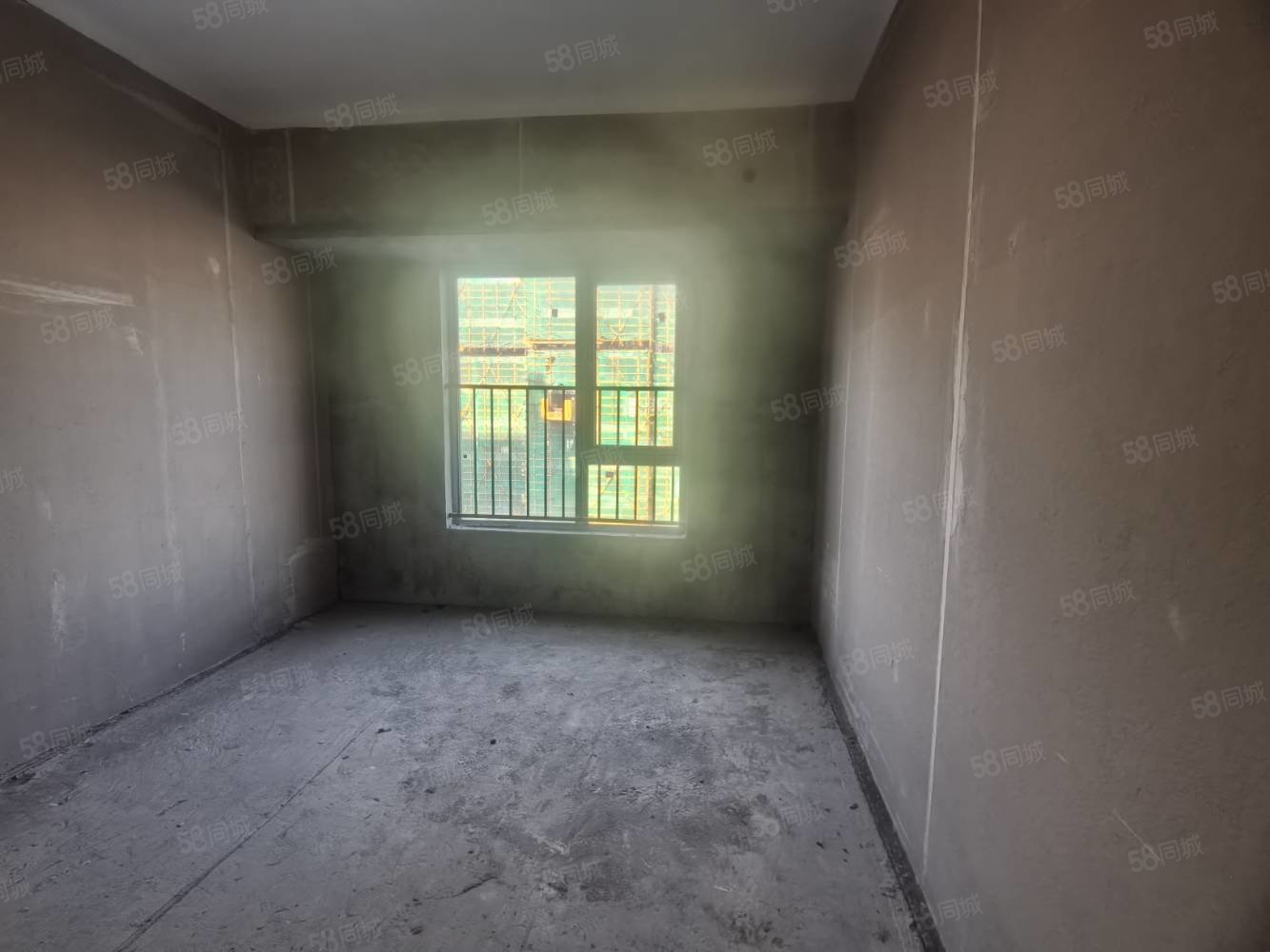 桃李江山3室2厅2卫131㎡南北89万