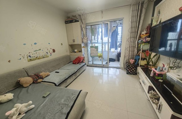 阿卡六期 三居室 中层 总价低 价格可谈 真实在售 随时看房