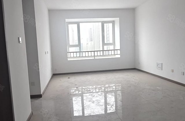 房城市领秀！水城印象精装三室两厅两卫！送车位！送储藏室！