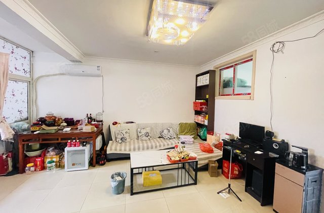 急售，站前街火车站附近望湖小区三室两厅洋房免大税带地下室