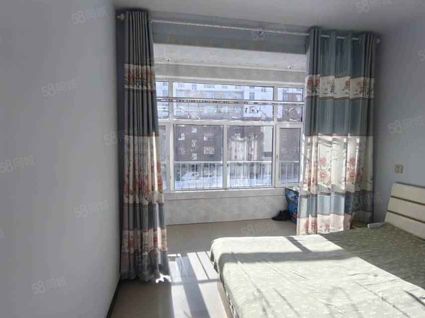 新世界花园2室0厅1卫76.69㎡南35万