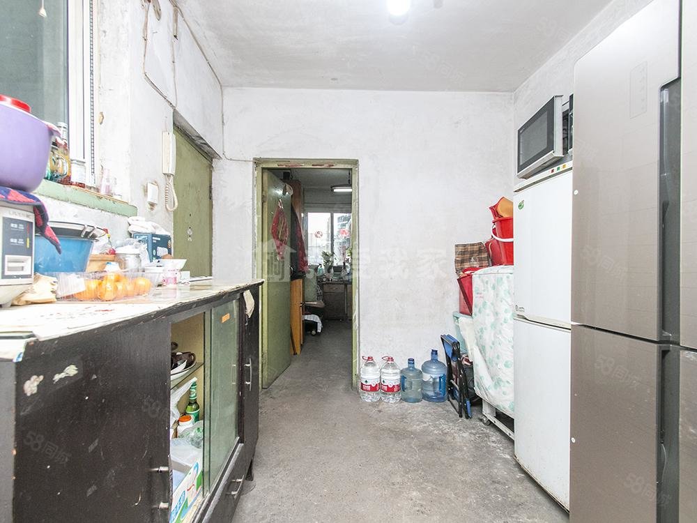 合成小區(qū)2室1廳1衛(wèi)57.57㎡東西220萬(wàn)