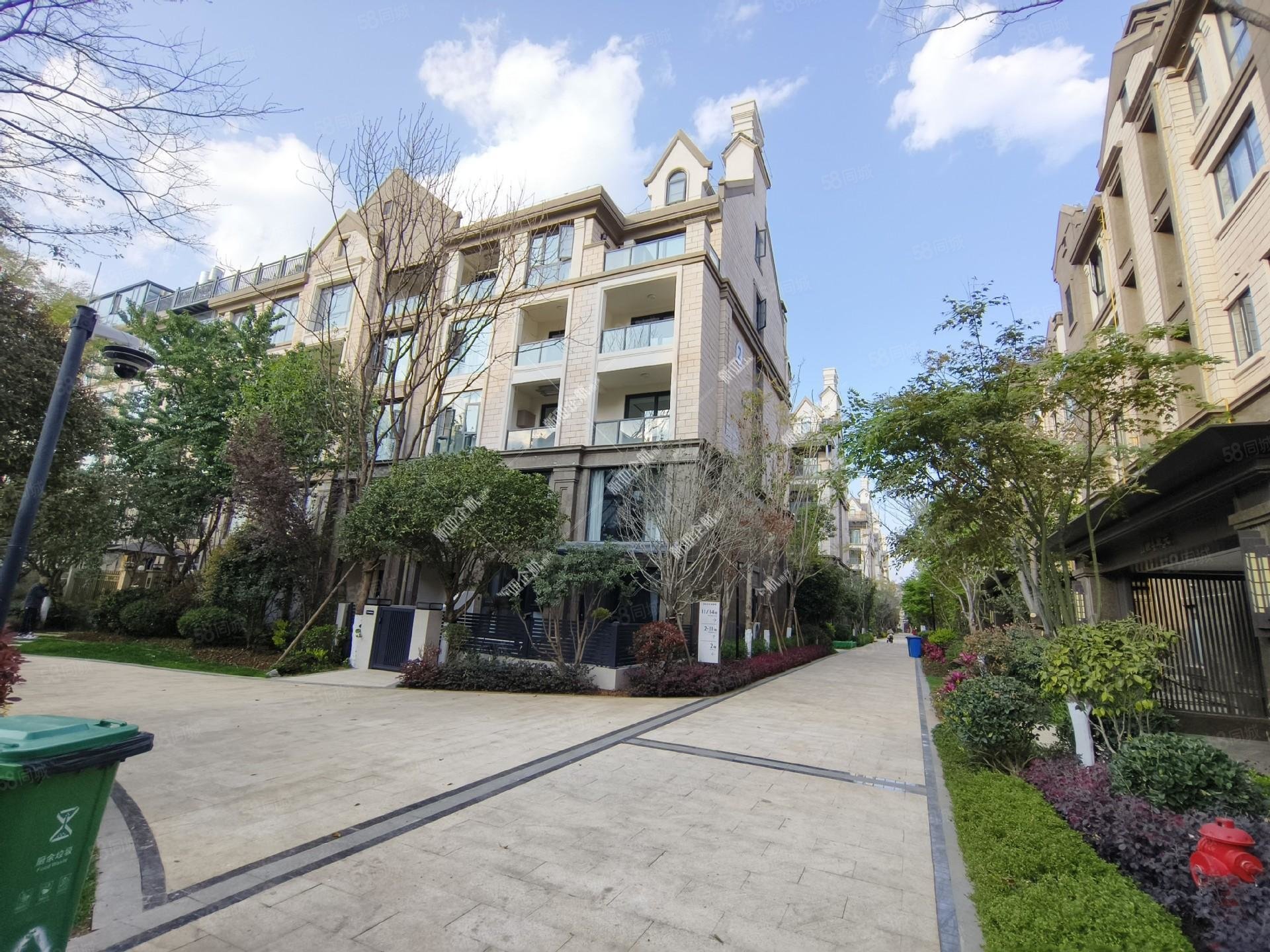 电梯房 超低密度 临地铁 满二 动静分离,俊发滇池one5组团威廉郡-昆明