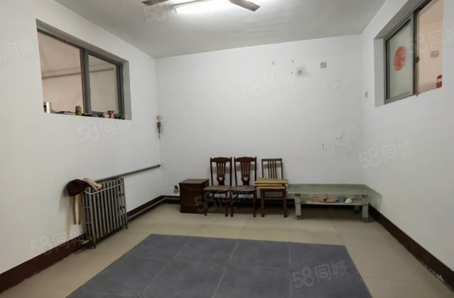 东昌总校和兴华路 聊建一公司三室非顶层保证真实中通领秀城北邻