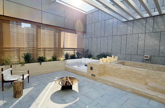 王府井商务公寓2室2厅141.11㎡120万二手房图片