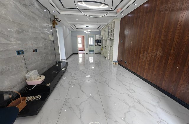 阿卡六期 13楼 带车位储藏室 精装修 边户 免大税 随时看