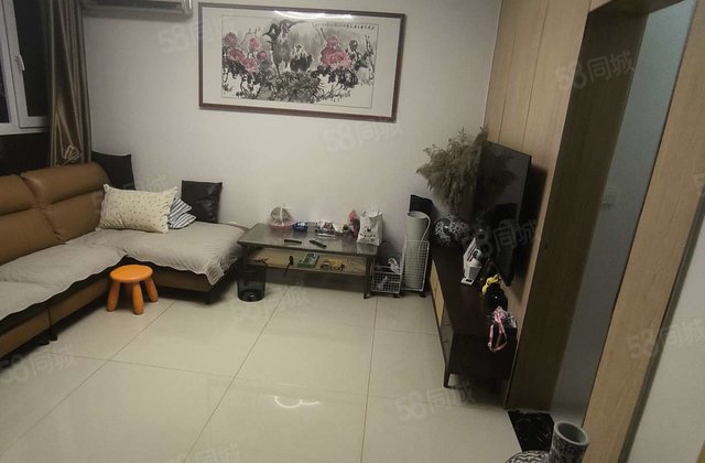 公园旁，豆营颐景园，精装三室电梯房，价格可谈