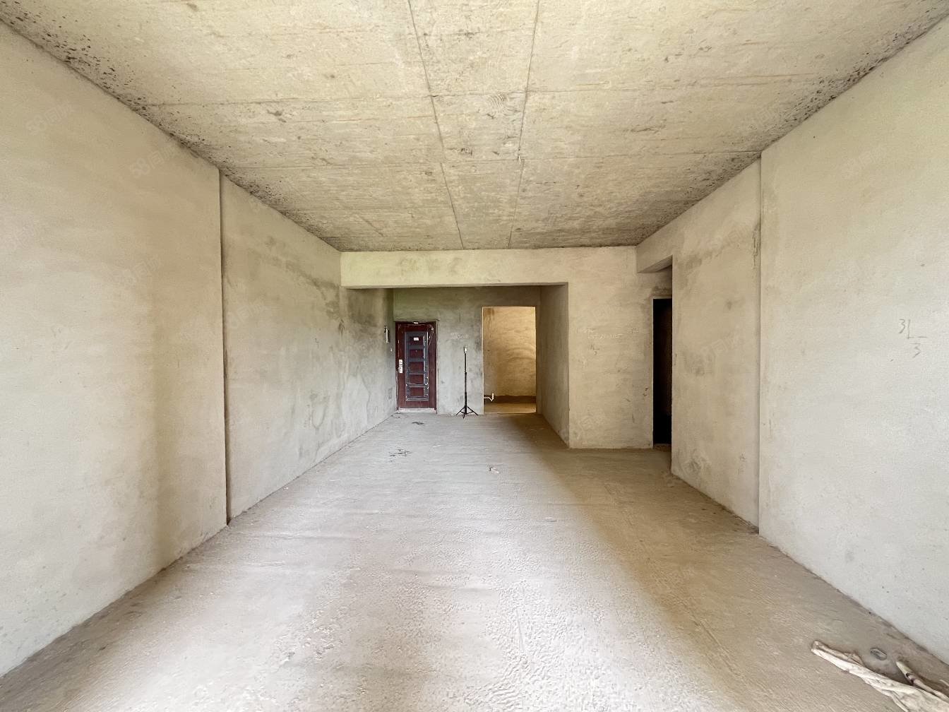 鑫火国际3室2厅2卫128㎡南北43万