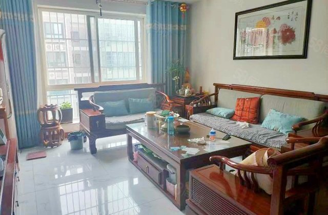 皇族名居一期3室2厅128㎡72万二手房图片