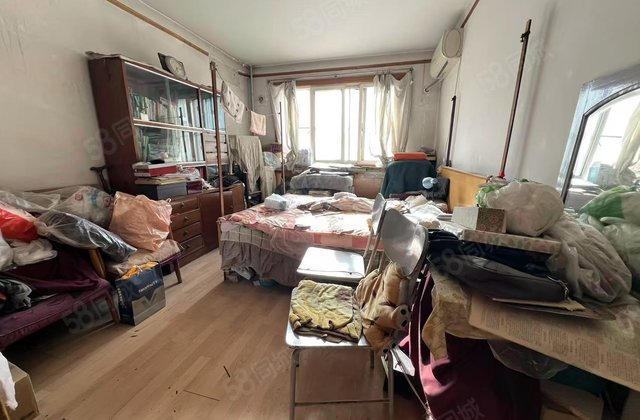 东中街小区(西区)3室1厅79㎡620万二手房图片