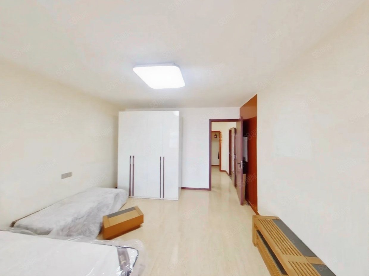 大六部口街24號院2室1廳1衛(wèi)54.9㎡南680萬