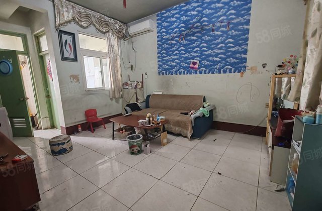 市中心家属院东昌湖附近