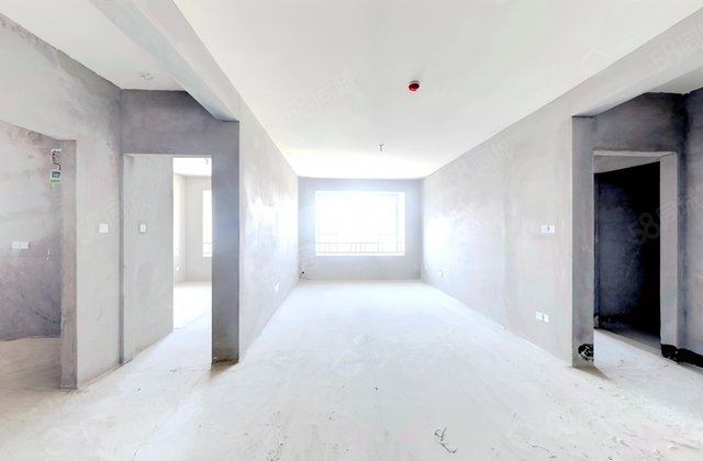 中泛金樾府3室2厅114.37㎡140万二手房图片