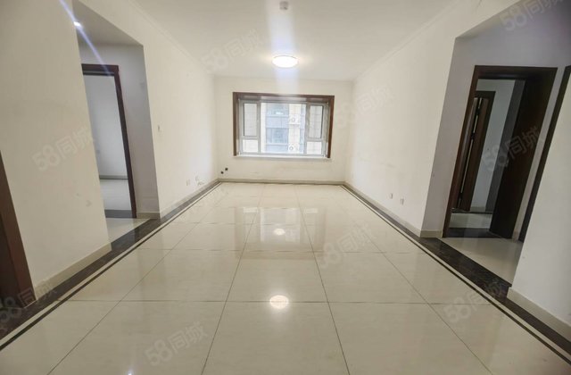 东边户 星光清水湾两卫三室  三叶草户型 带车位储免大税