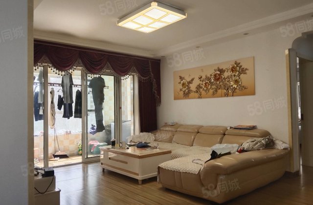 急售，精装修，东边户，送车位，双卫，花园路，理想城，电大