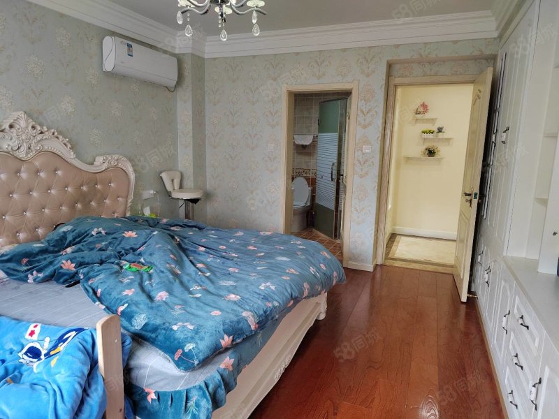 141万,3室2厅2卫,看房方便,宝华花园-盐城58同城