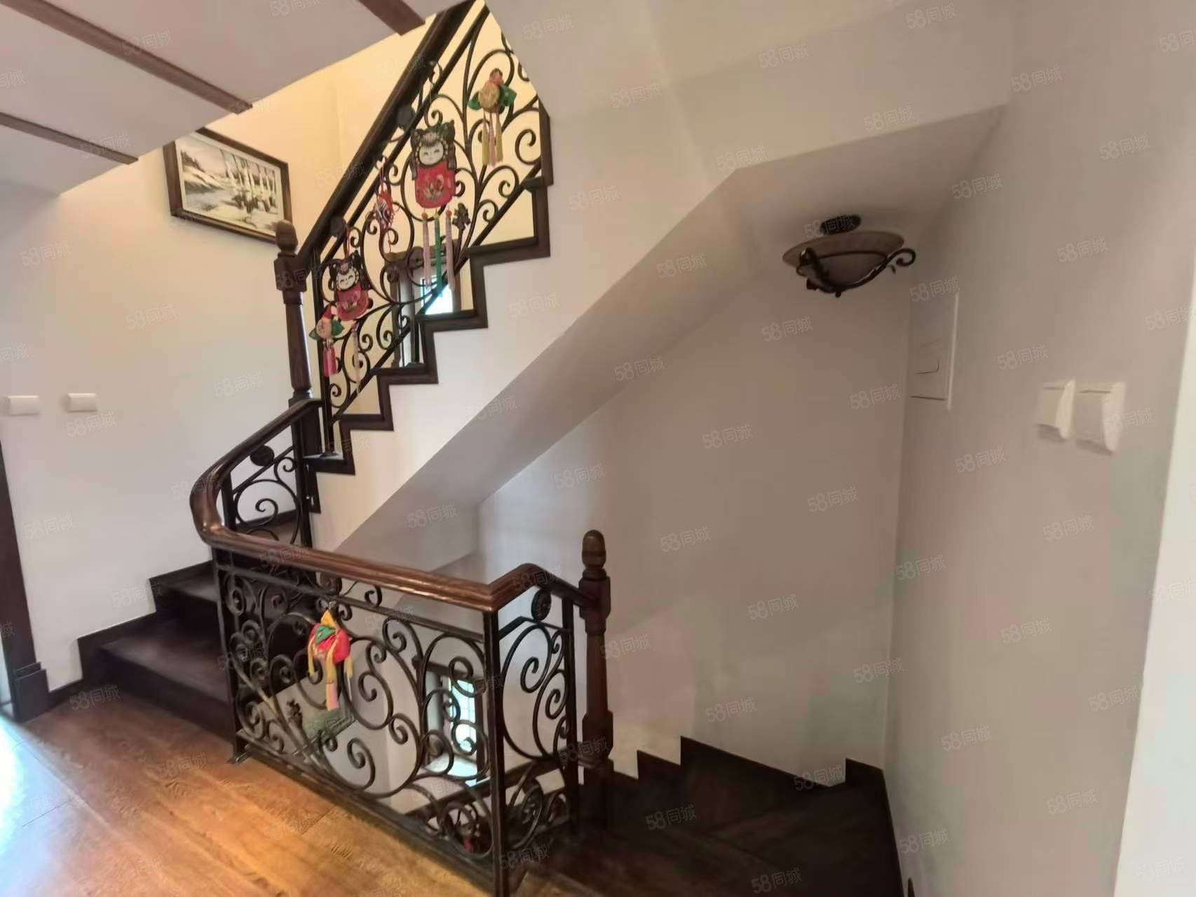 舜澤園(別墅)6室3廳3衛(wèi)230㎡東西550萬(wàn)