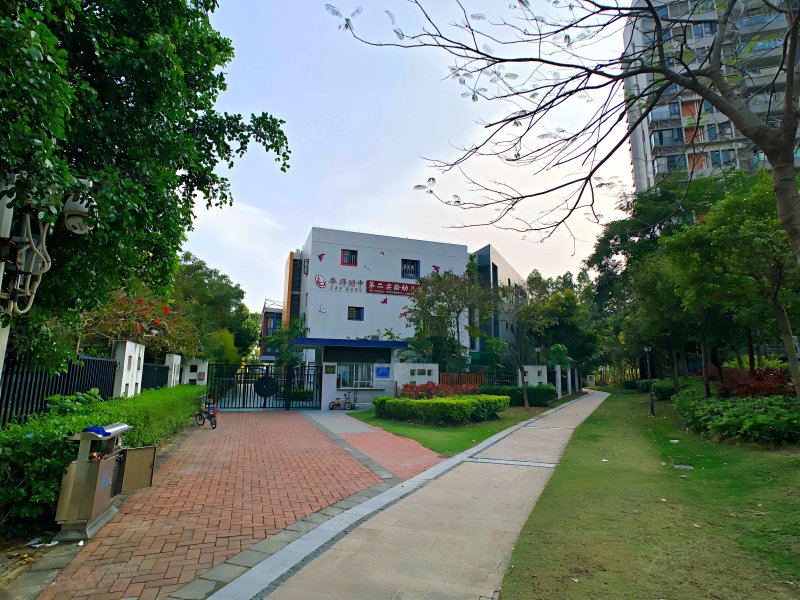 岭南新世界 精装好房未入住 楼层好 双卫生间