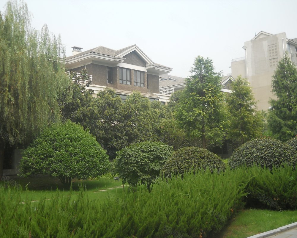 曲江枫林溪园二三环之间