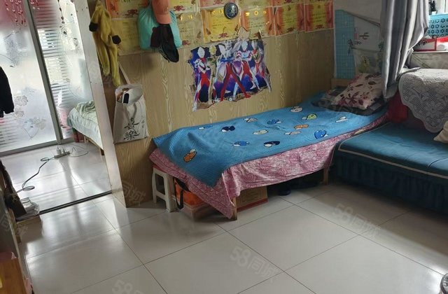 首付各位 南湖新城一室一厅 带车位储藏室 有证免大税