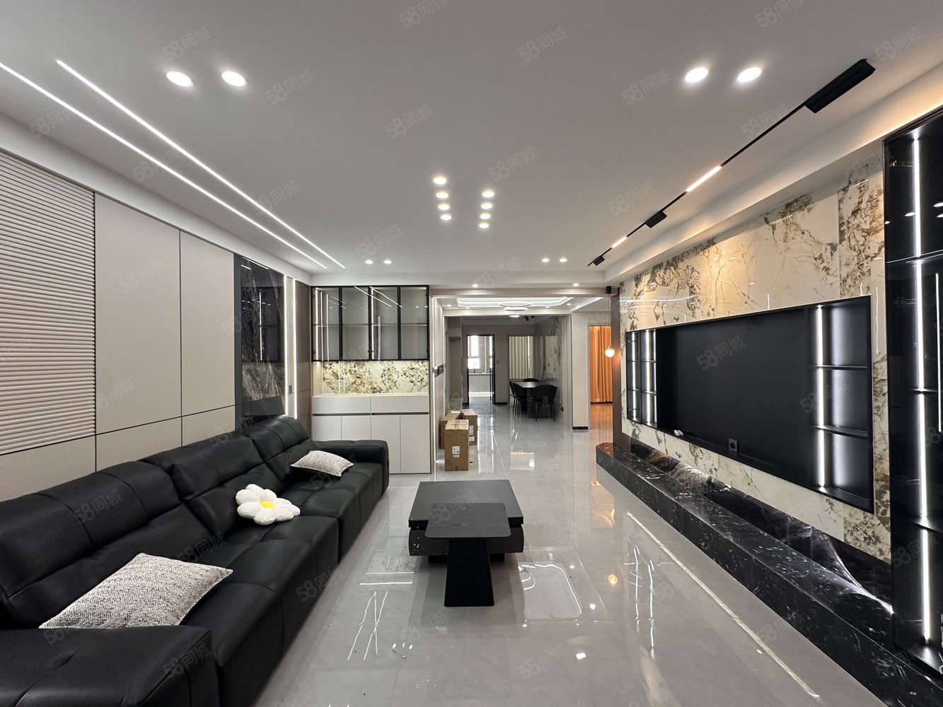 幸福小区3室2厅1卫122㎡南北49万