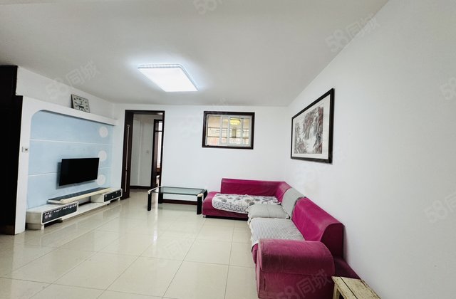 汽车站东邻 一楼带院子 水晶城 地暖房大三室 带储藏室