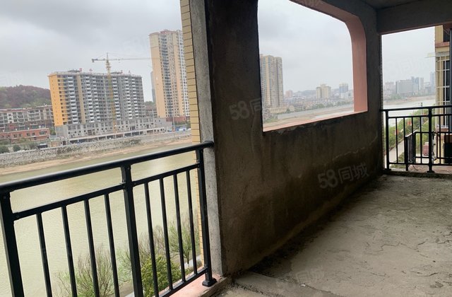 溆浦城区园艺路,近经六路大盛龙泊湾2019年建造中层(共17层)东南143