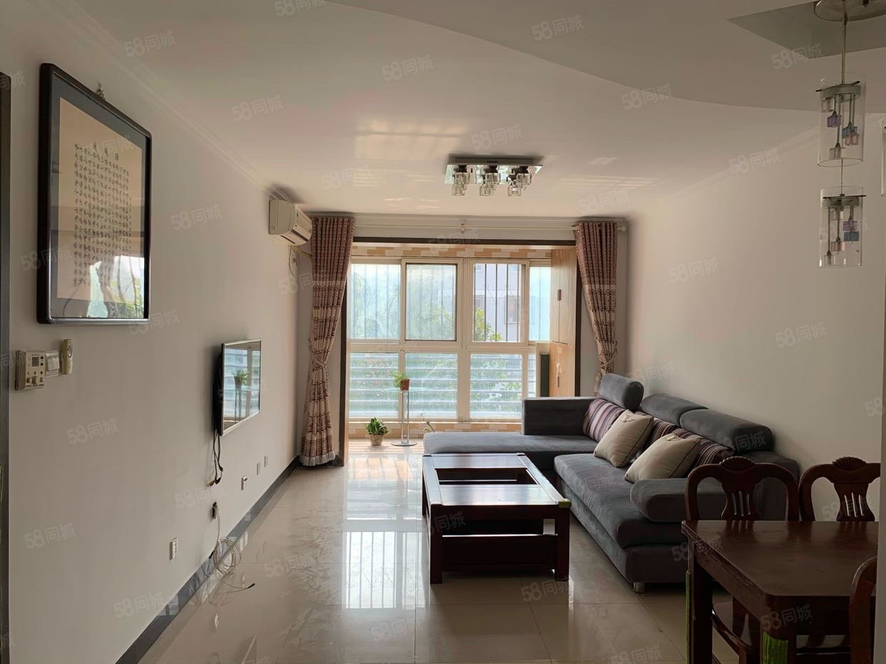 龍錦苑二區(qū)2室1廳1衛(wèi)88.8㎡南390萬