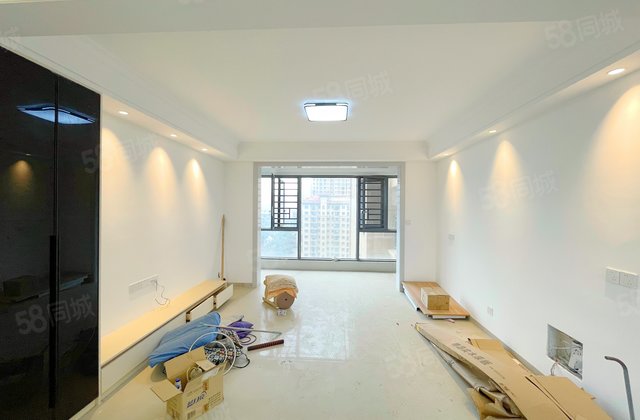 荣盛岳麓峰景4室2厅125㎡90万二手房图片