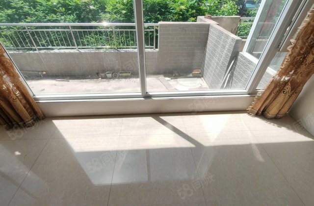 荣和家园3室2厅125㎡76万二手房图片