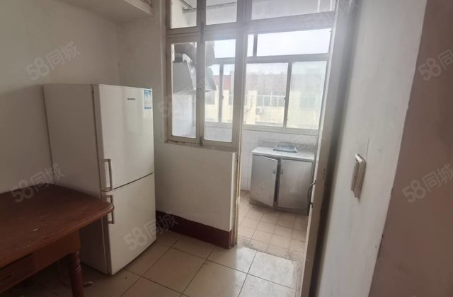 文轩中学 八中外国语 三室