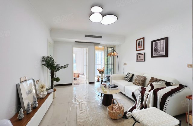 加州18852室2厅91㎡69.8万二手房图片