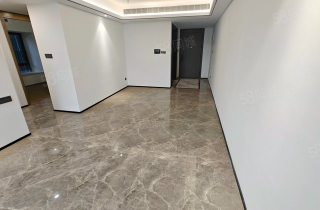 保利越秀天启4室2厅103.88㎡345万二手房图片