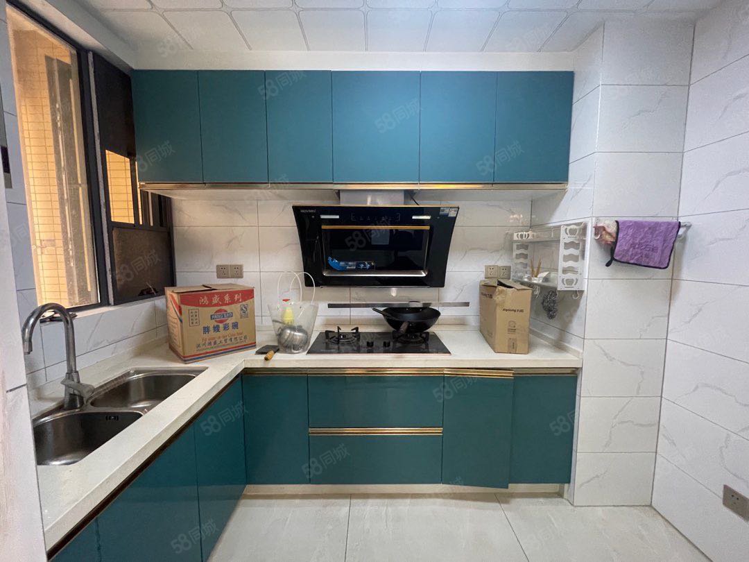 翰林珑城3室2厅1卫110㎡南北64万