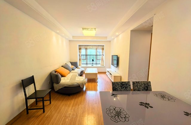 万科城3室2厅92㎡105万二手房图片