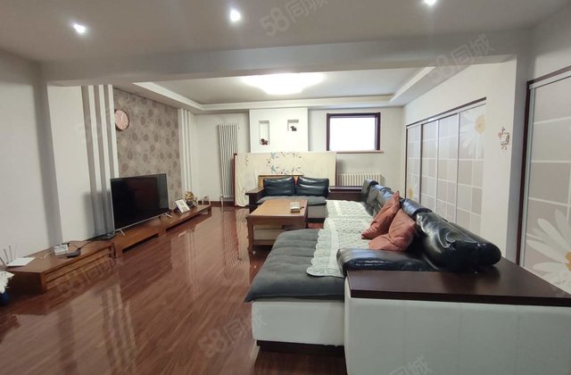 【大连西岗五一广场带天台花园】-大连58同城